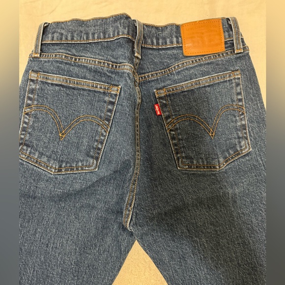 Levi’s Wedgie Straight Premium Jeans - Picture 5 of 6
